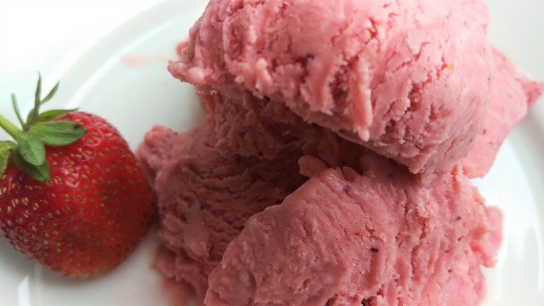dodatkowy obraz dla Domowe lody truskawkowe