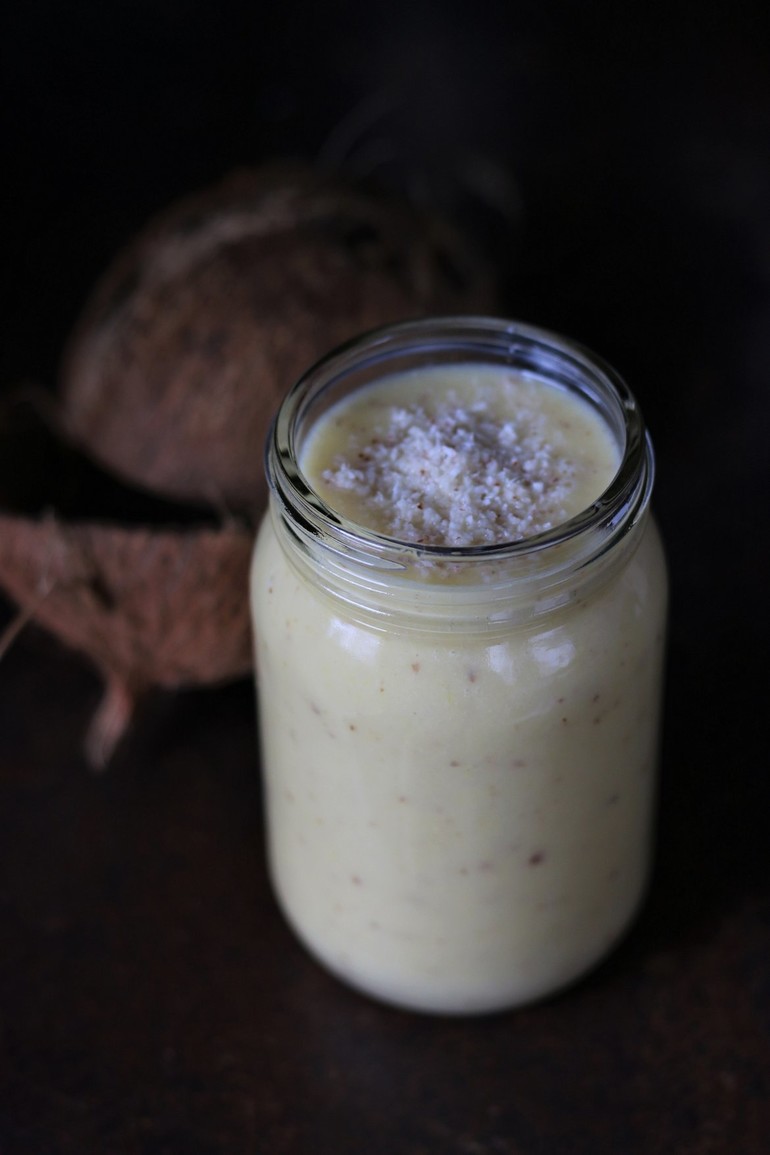 Koktajl - mleko kokosowe, banan, pomarańcza, siemię lniane