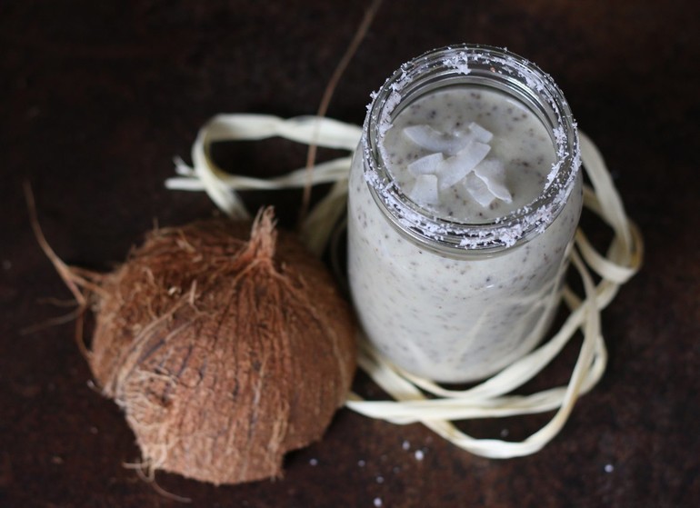 Koktajl - mleko kokosowe, kiwi, banan, chia