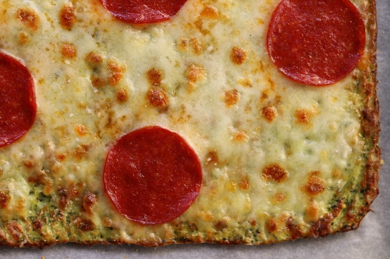 dodatkowy obraz dla Pizza na spodzie z cukinii