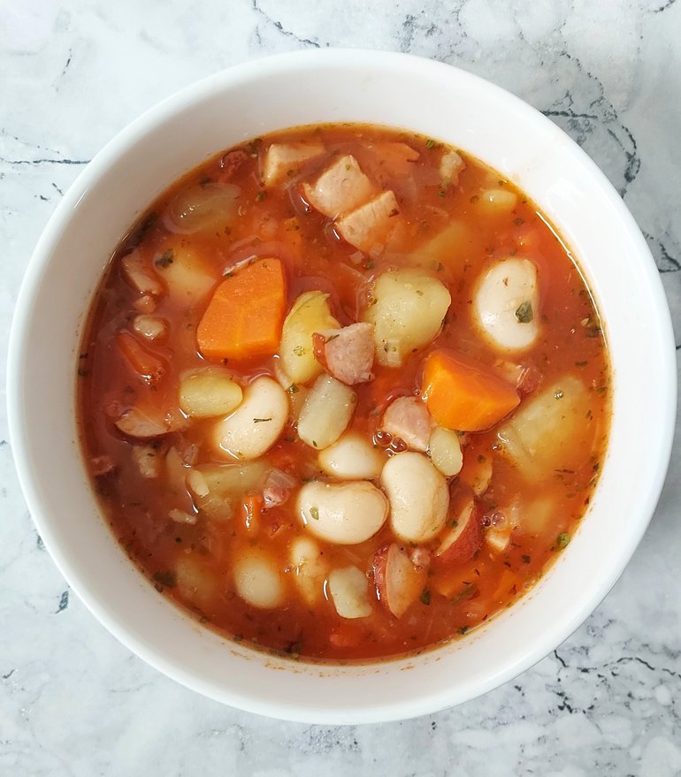 Zupa fasolowa